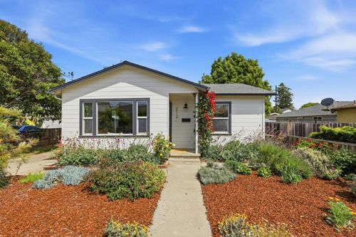 212 Darwin St, Santa Cruz, CA, 95062-2625 | Card Image