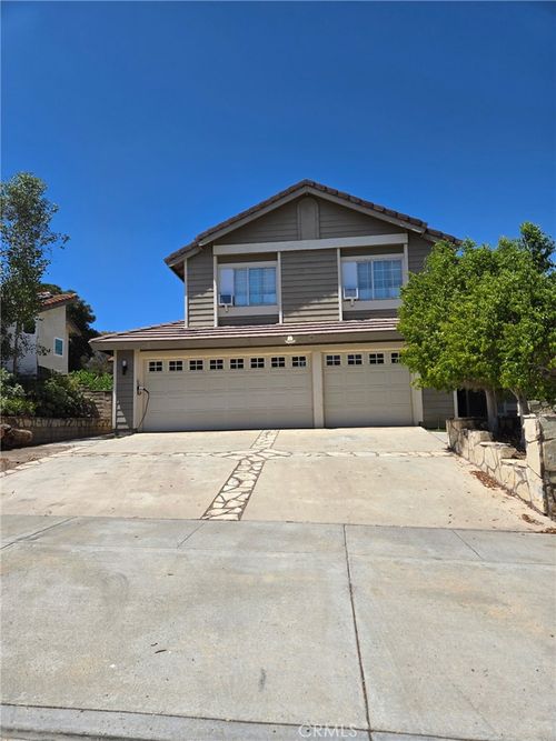 2350 Centennial Way, Corona, CA, 92882 | Card Image