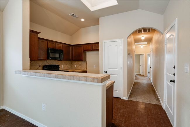 119 Creekside Villa Dr, Home with 3 bedrooms, 2 bathrooms and 2 parking in Kyle TX | Image 7