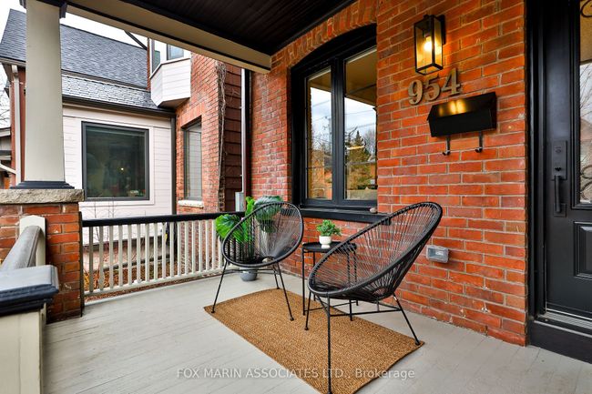 954 Logan Ave, House attached with 4 bedrooms, 4 bathrooms and 2 parking in Toronto ON | Image 39