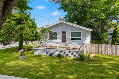 5259 51 St, Lacombe, AB, T4L1H7 | Card Image