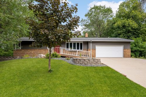 11004 Oak Knoll Terrace, Minnetonka, MN, 55305 | Card Image