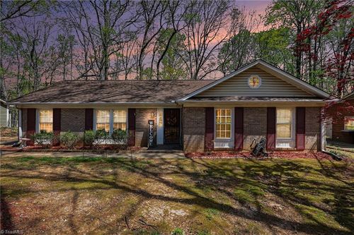 1121 Eagle Rd, Greensboro, NC, 27407-4055 | Card Image
