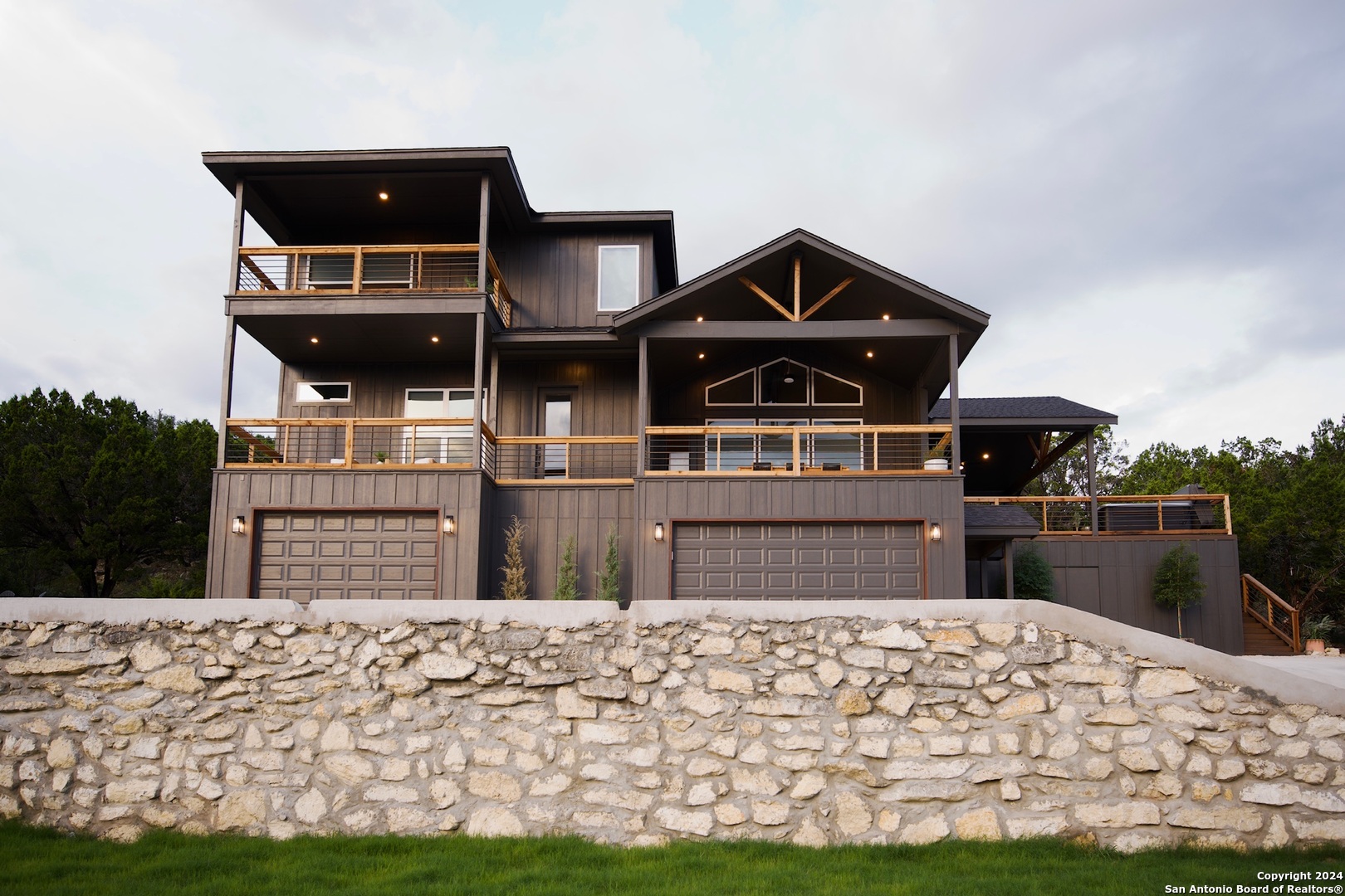 Rock Castle , Canyon Lake, TX 78133