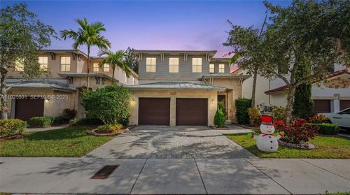 6933 Nw 104th Ct, Medley, FL, 33178-3244 | Card Image
