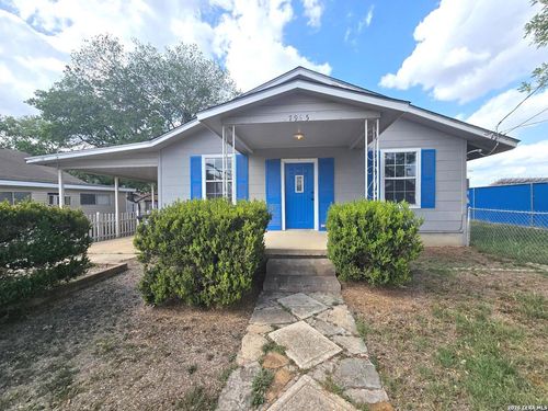 7965 E 6th St, Somerset, TX, 78069-4561 | Card Image