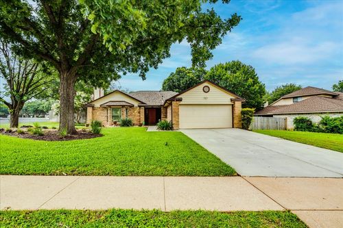 16517 Spotted Eagle Dr, Leander, TX, 78641-3013 | Card Image