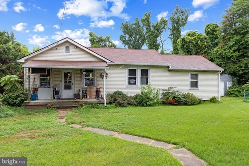 8002 Fort Smallwood Rd, BALTIMORE, MD, 21226-1990 | Card Image