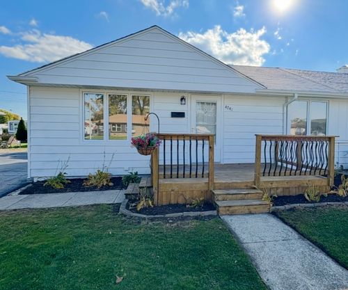 4741 W 89th Pl, Hometown, IL, 60456-1044 | Card Image