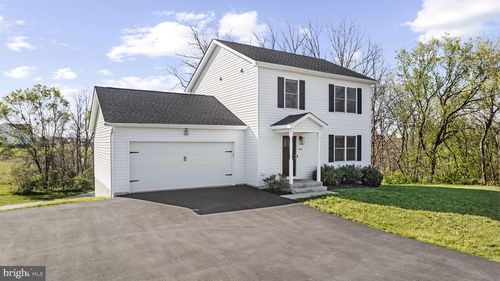 6064 Charles Town Rd, KEARNEYSVILLE, WV, 25430-5049 | Card Image