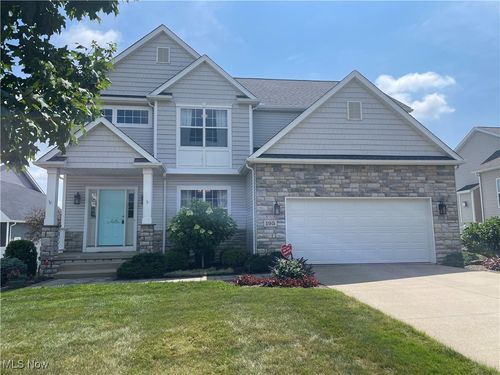 195 Morningview Ridge Cir, Wadsworth, OH, 44281-7735 | Card Image