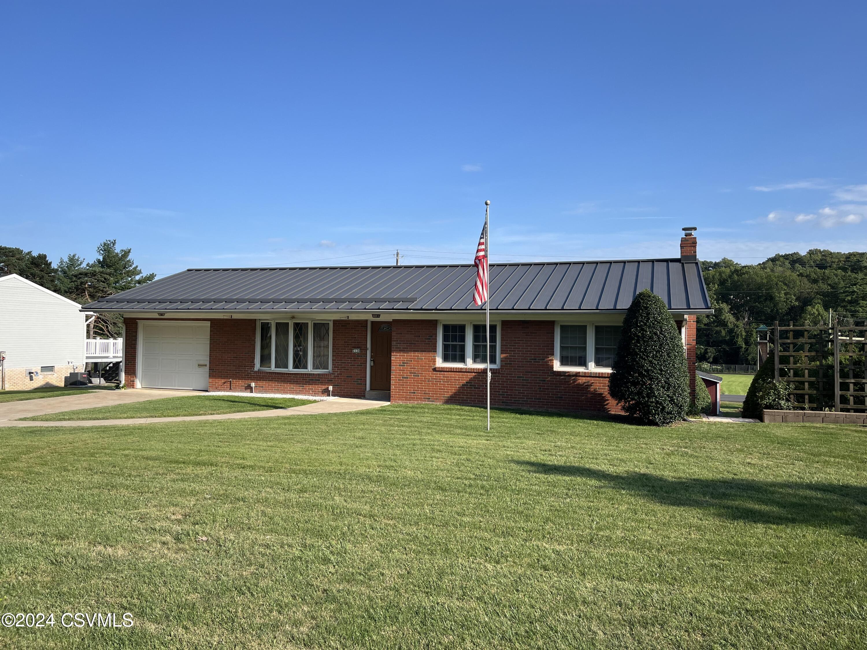 Stetler Dr, Coal Township, PA 17866