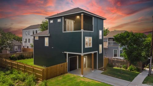 326 Cactus St, San Antonio, TX, 78203-1510 | Card Image