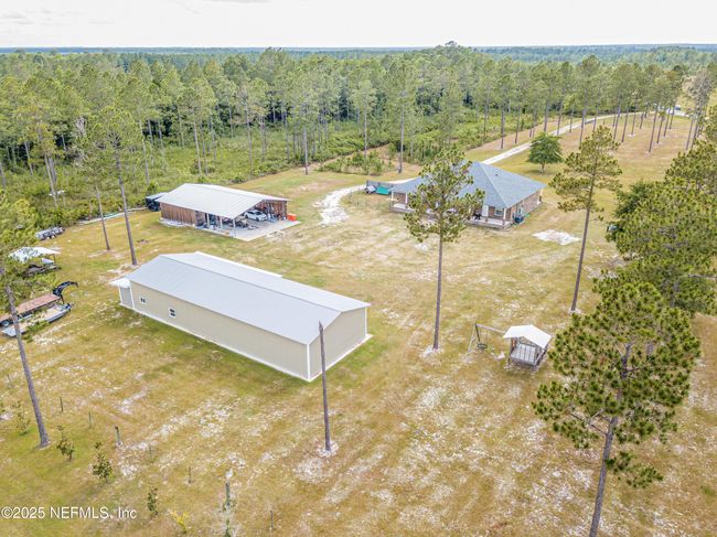 14157 Glen Farms Dr, House other with 4 bedrooms, 3 bathrooms and null parking in Glen St. Mary FL | Image 25