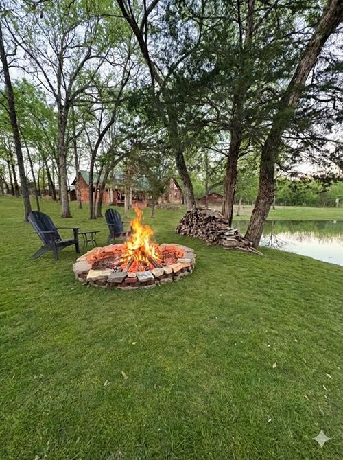 435562 E 1630 Rd, Tuskahoma, OK, 74574-5845 | Card Image