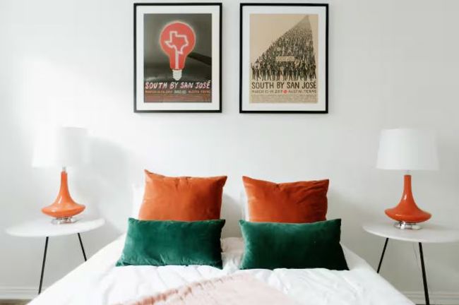 View of bedroom | Image 15
