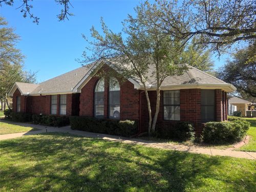 1404 Roanoake Dr, Graham, TX, 76450-4502 | Card Image