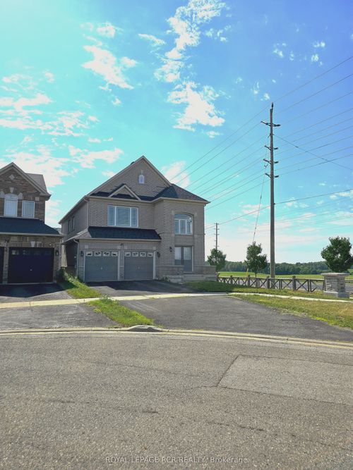 40 Thatcher Cres, East Gwillimbury, ON, L9N0B8 | Card Image