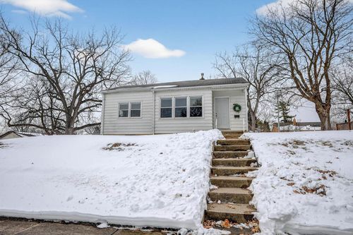 1104 College Street, Cedar Falls, IA, 50613 | Card Image