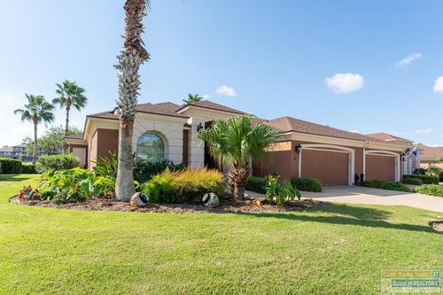 9 Hacienda Dr, Laguna Vista, TX, 78578-2894 | Card Image