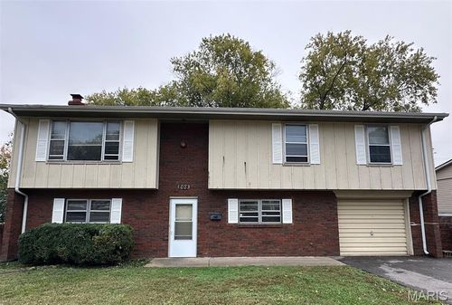 708 Smiley St, O Fallon, IL, 62269-1340 | Card Image