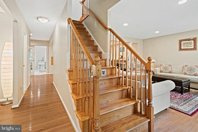 9220 Burnetta Dr, House other with 4 bedrooms, 4 bathrooms and null parking in ANNANDALE VA | Image 9