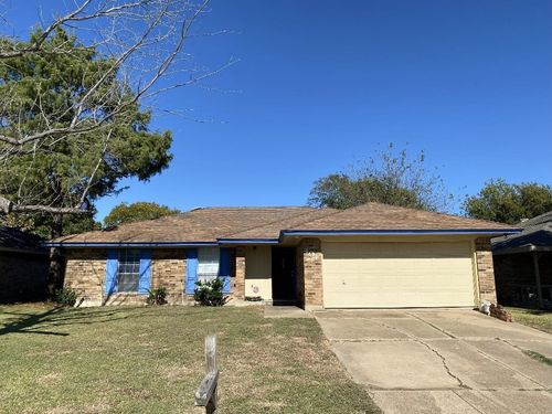 401 Myrtle Dr, Arlington, TX, 76018-1676 | Card Image