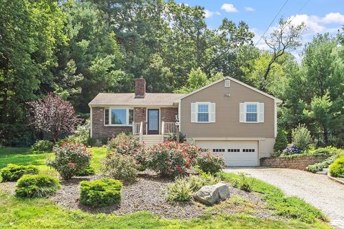 64 Carolyn Cir, Marshfield, MA, 02050-5902 | Card Image