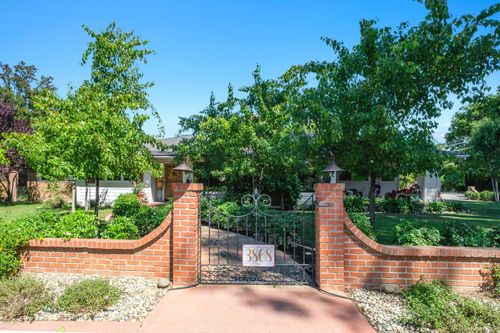 3868 N Van Ness Boulevard, Fresno, CA, 93704 | Card Image