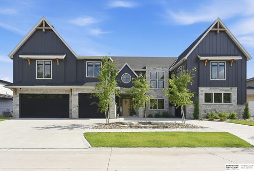 29003 Mary St, Valley, NE, 68064-1401 | Card Image