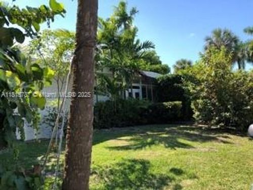 9740 E Broadview Dr, Bay Harbor Islands, FL, 33154-1922 | Card Image