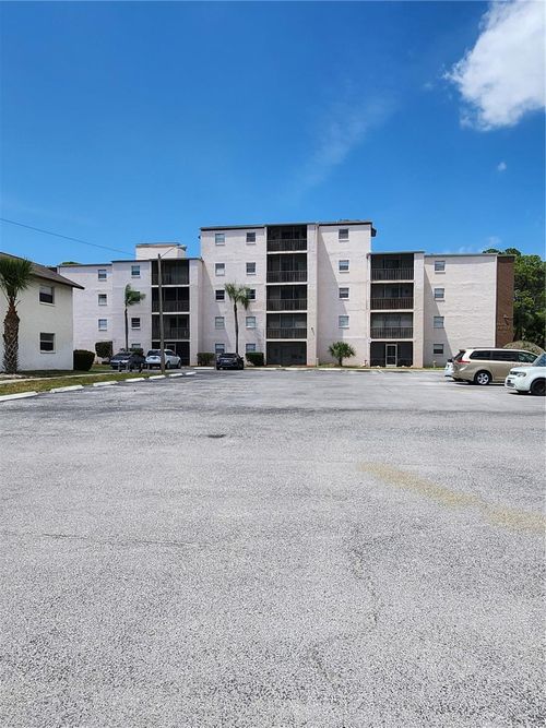 apt-403-5541 Bay Blvd, PORT RICHEY, FL, 34668-6033 | Card Image