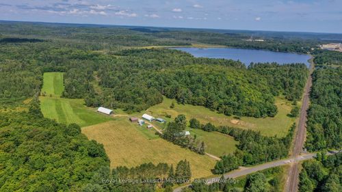 214 N Lancelot Rd, Utterson, ON, P0B1M0 | Card Image