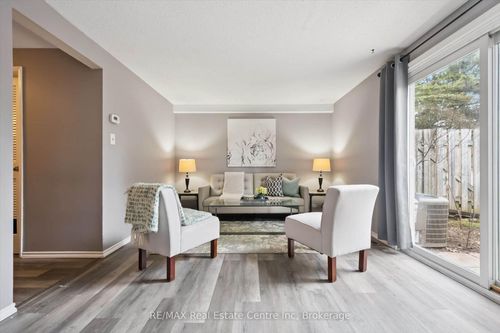 17-120 Country Club Dr, Guelph, ON, N1E3K7 | Card Image