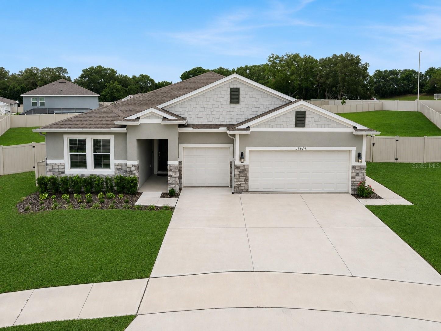 Residential in WINTER GARDEN