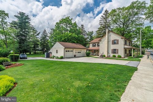 1626 Lampeter Rd, Lancaster, PA, 17602-1731 | Card Image