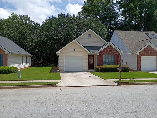 761 Hillandale Ln, Lithonia, GA, 30058-8841 | Card Image