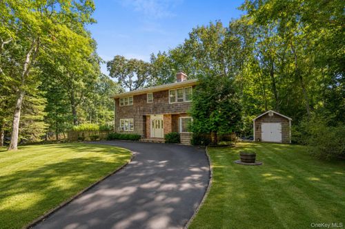 45 Shadyrest Drive, Southampton, NY, 11963 | Card Image