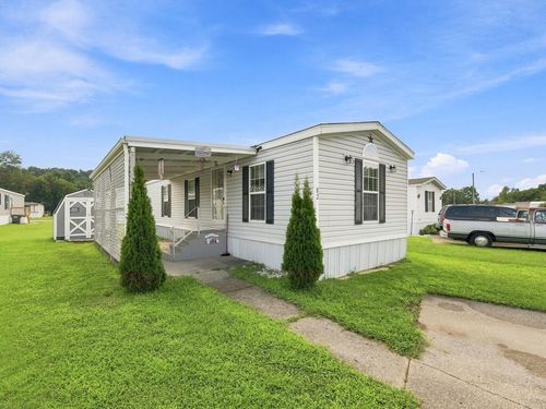 14996 Pleasant Valley Rd, Chillicothe, OH, 45601-4073 | Card Image