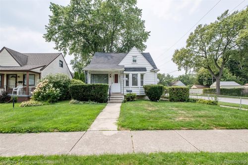 9663 Columbia, Redford, MI, 48239-2305 | Card Image