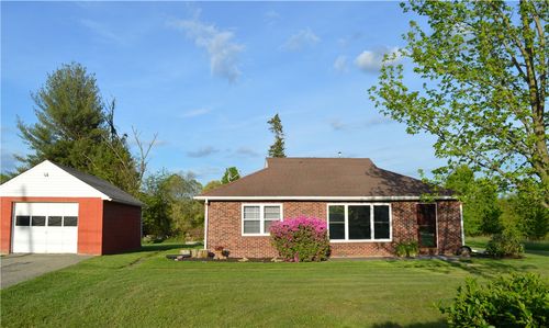 2205 Dellenbaugh Rd, Tarentum, PA, 15084-2900 | Card Image