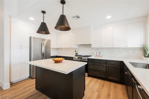 3832 Valley Dr, North Las Vegas, NV, 89032-0324 | Card Image