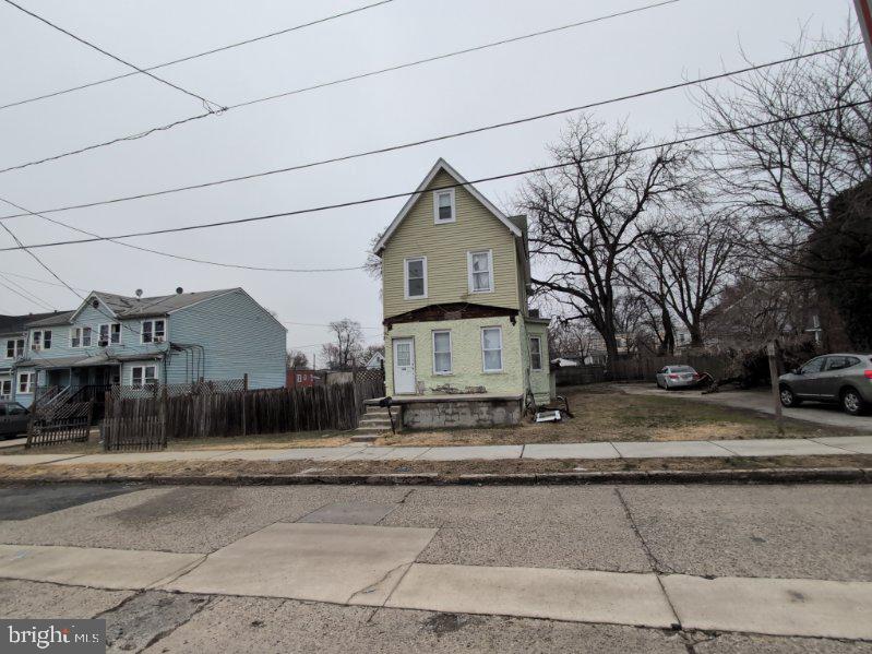 1001 N 27Th St, Camden, NJ 08105
