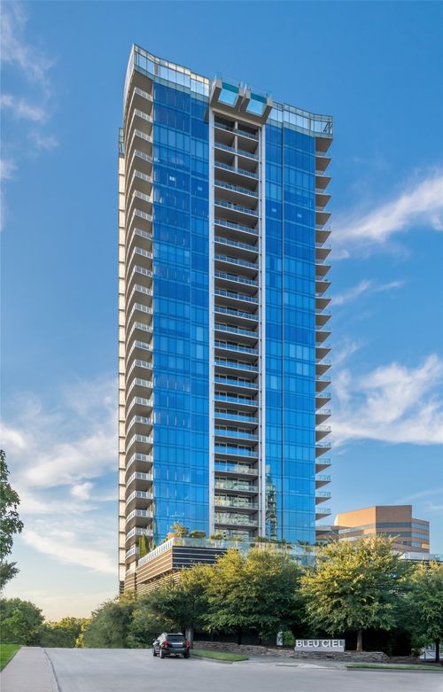 1605-3130 N Harwood Street, Dallas, TX, 75201 | Card Image