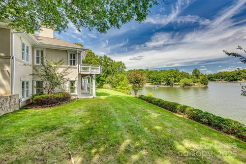11 Hamilton Woods Ct, Lake Wylie, SC, 29710-8935 | Card Image