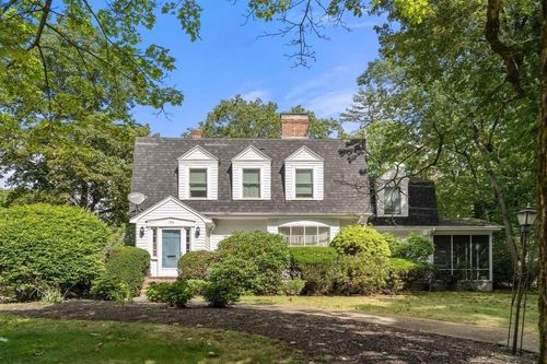 126 Moffat Rd, Newton, MA, 02468 | Card Image