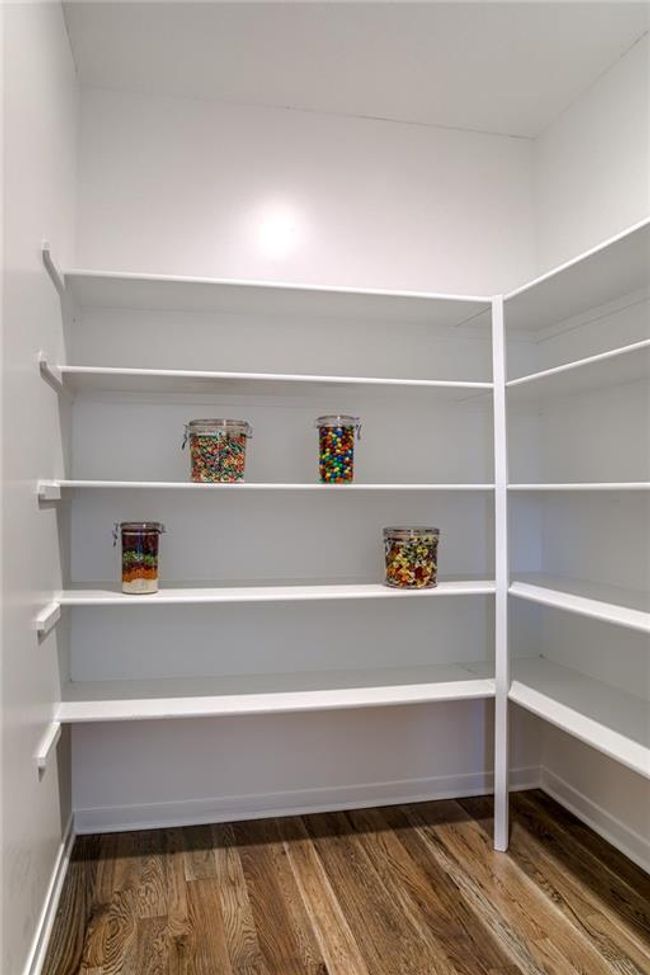 16697 W 165th Street, For Sale in Olathe Zoocasa