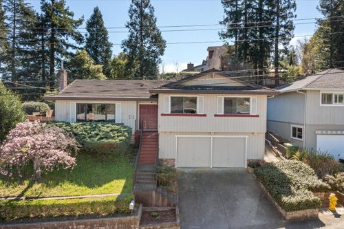 809 Gilardi Dr, Petaluma, CA, 94952-2007 | Card Image