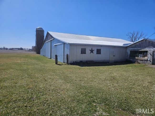 6430 E 790 N, House other with 5 bedrooms, 1 bathrooms and null parking in Howe IN | Image 6