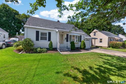 60 Gilbert Ave, Hamden, CT, 06514-3323 | Card Image